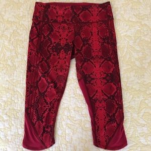 Lululemon Mid-Rise Crop Leggings 21” - Size 4